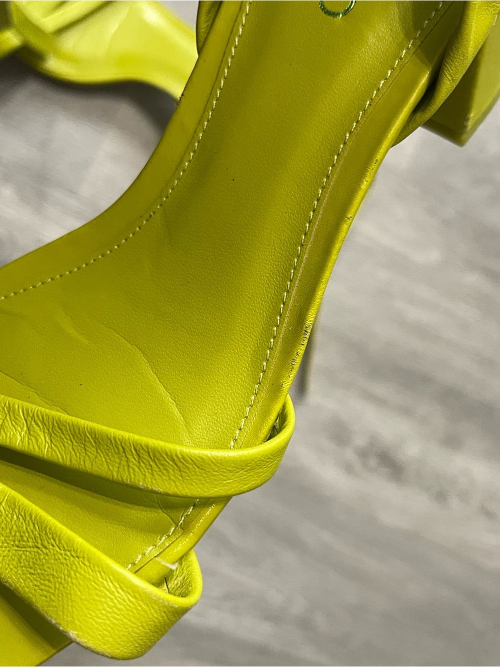 Arezzo Bright Green Strappy Heel Sandals Fairy Festival Vacation Casual Party - Picture 7 of 16